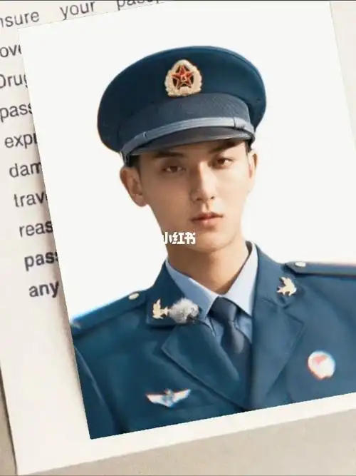 军装证件照