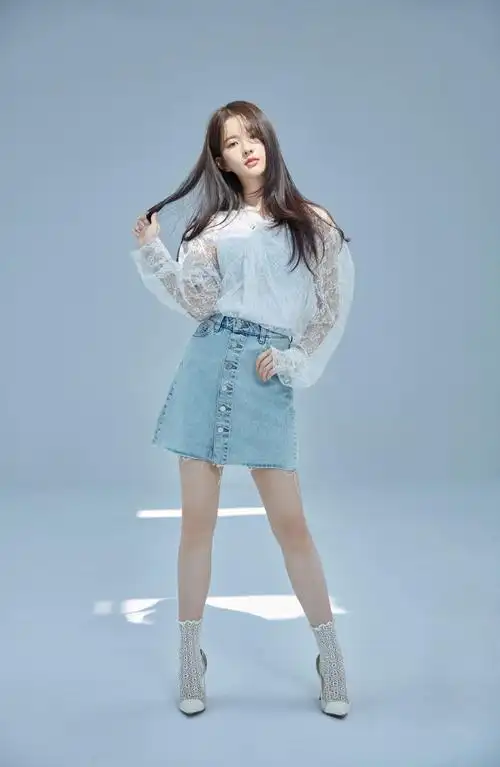 刘些宁甜美养眼写真图片58