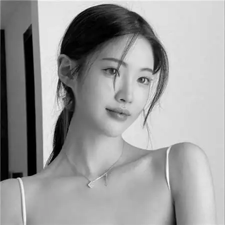 黑白美女个性头像高清图片