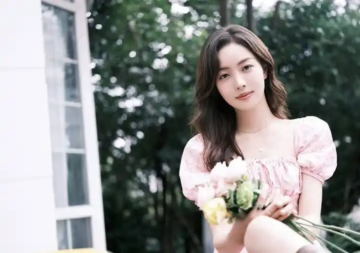 人海之中遇见你开播赵尧珂化身痴情女记者可盐可甜