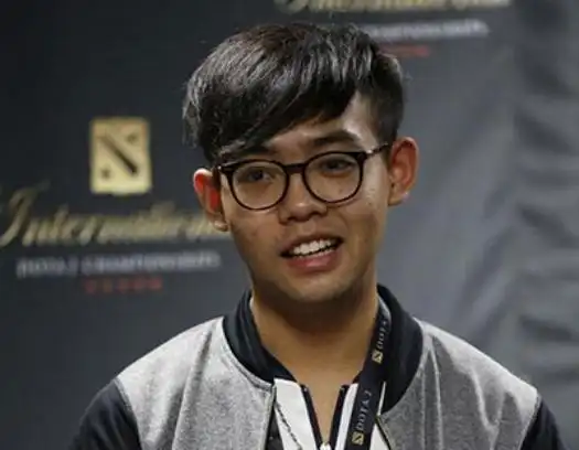 dota2:lgd挥泪罚maybe 原因竟是这样 网友的争论才最让人寒心