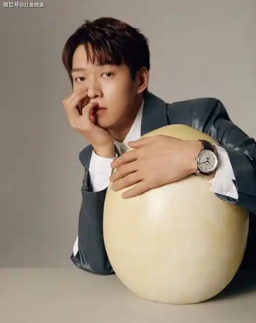 魏大勋潮流时尚风格写真