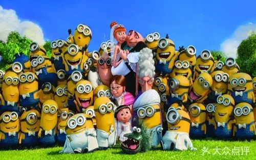 《神偷奶爸》中的经典场景,不管是一层的大眼萌全家福,还是电影中最