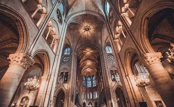 巴黎圣母院:风雨850年,只为向人们呈现世所罕见的艺术瑰宝_因为_雨果_