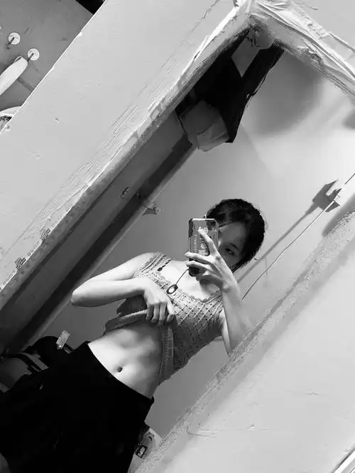 日常 160,91斤女生今日饮食(强行吸出马甲线有图今天强行吸的腹肌嘿嘿