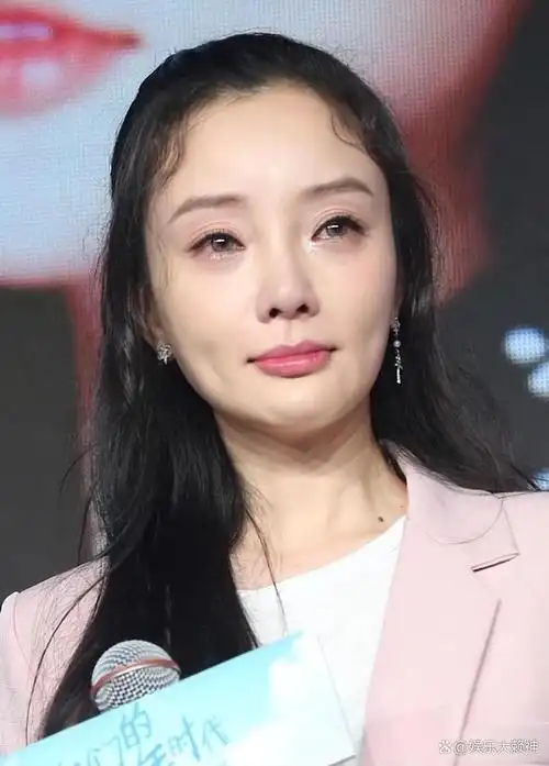 事实证明"双眼皮不能乱割",从戚薇到景甜,"后遗症"都已出现