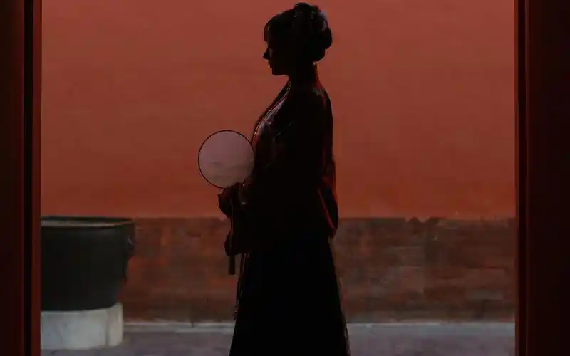 抖音古装新娘图片(2)-美女壁纸 - 壁纸家