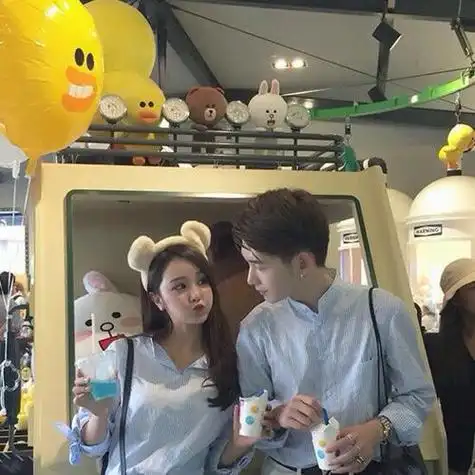 各类情侣头像双人头像.一人一半情侣专用.唯美萌萌哒秀恩爱.