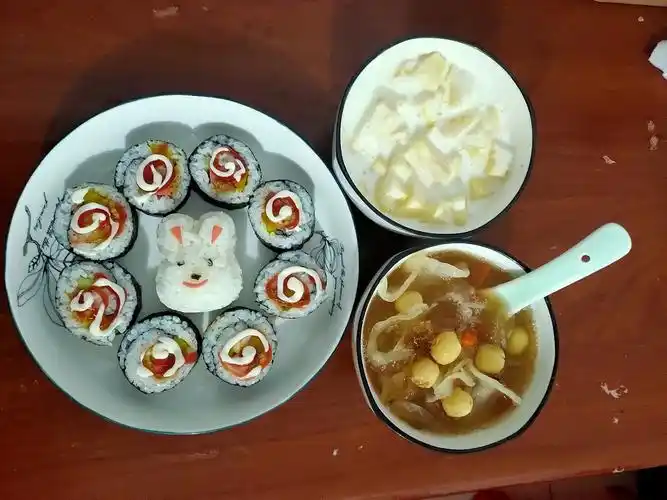 美味的爱心晚餐完成啦,邀请家人共同品尝吧!