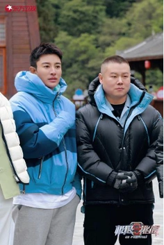 本期"极挑团"大张伟,黄景瑜,黄明昊,黄晓明,龚俊,贾乃亮,岳云鹏来到