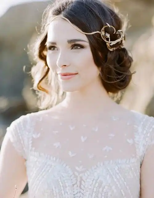 不造作的自然美感 – 2014 最浪漫新娘盘发