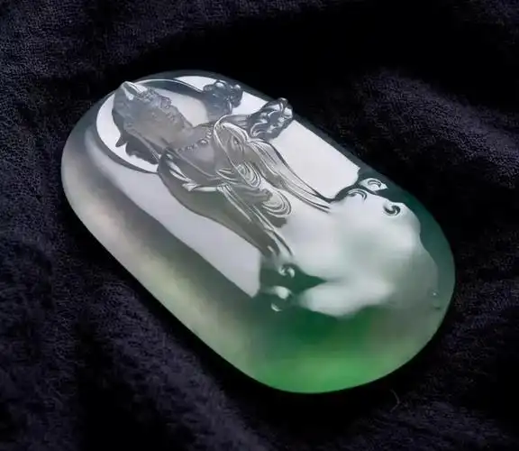 冰种带色翡翠雕刻持莲观音牌子没想起货出来这么漂亮