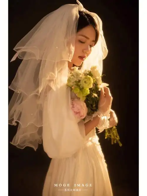 一个人的婚纱照法式少女