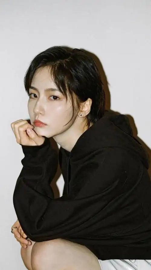 搞怪女孩成果休闲写真,高清图片,手机锁屏桌面-壁纸族