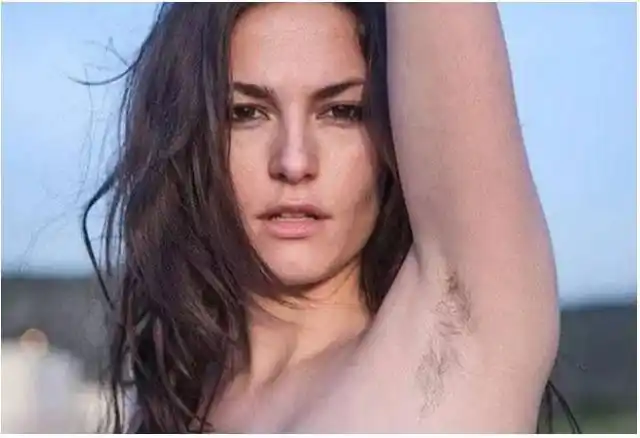 为啥有的女生腋毛浓密,有的却很干净?这说明什么问题?早看早知