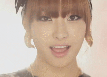 美女gif动图_动态图_表情包下载_soogif