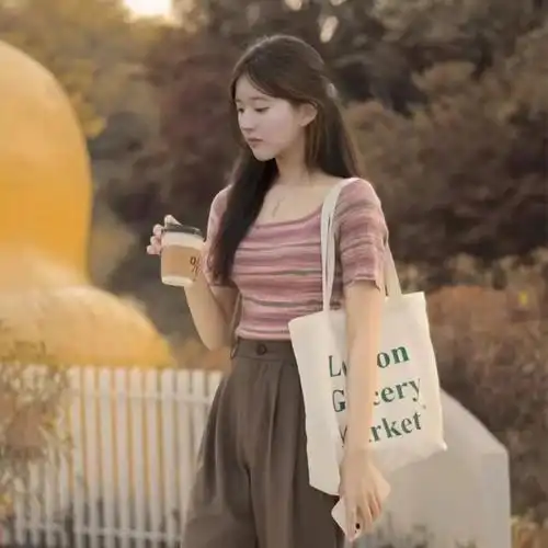 偷偷藏不住赵露思桑稚同款衣服穿搭方领条纹针织上衣短袖两件套女