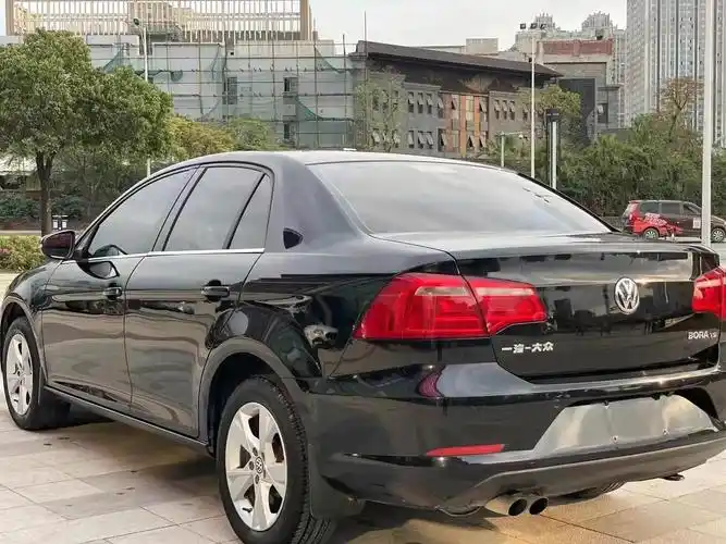 15年10月大众宝来1.4t舒适版本地一手车况免检!7万公里