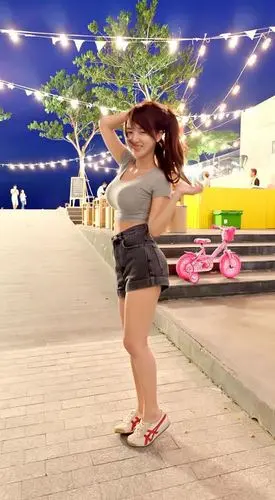 女主播虎牙妹走红