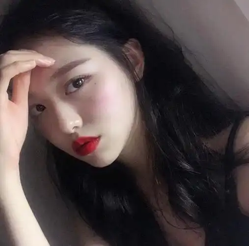 气质女人味的微信头像