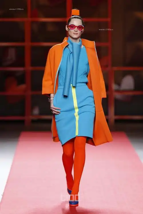 马德里时装周agatha ruiz de la prada 2012秋冬女装系列新品发布