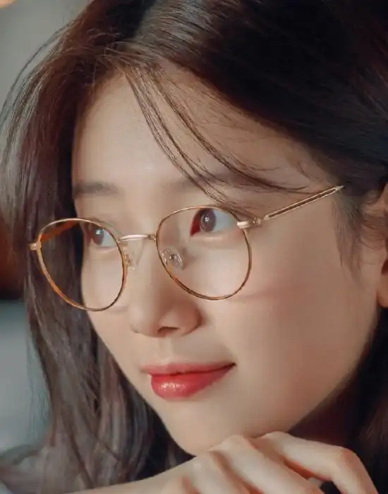 裴秀智壁纸丨戴眼镜的欧尼好温柔啊