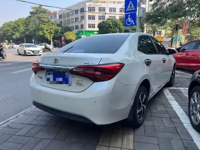 车辆图片到店2019年丰田雷凌美女一手私家车,1.