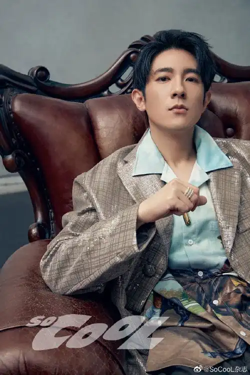 cover people###socool杂志#@季肖冰他淡然的微笑里,总带有一种天然