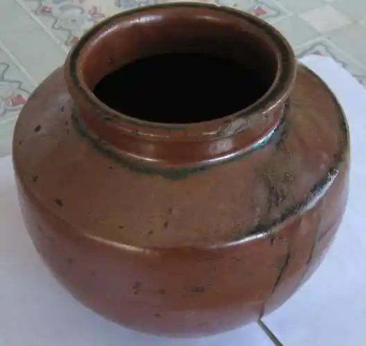 "老坛子"跪着寻求各位老师鉴定!