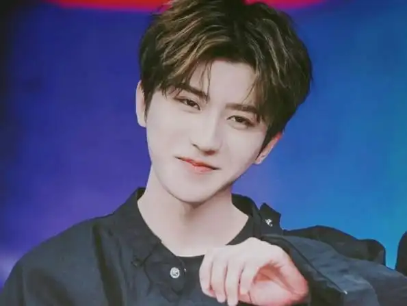 蔡徐坤喜欢的人蔡徐坤本名叫啥