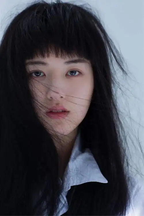 赵露思的照片精选齐刘海高冷气质