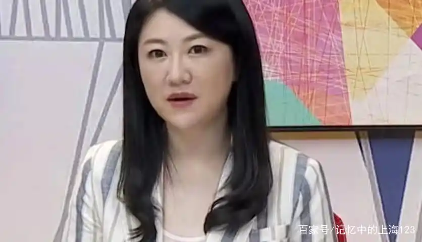 难道房海燕不主持节目后评价变得那么差了?还是原本就差?