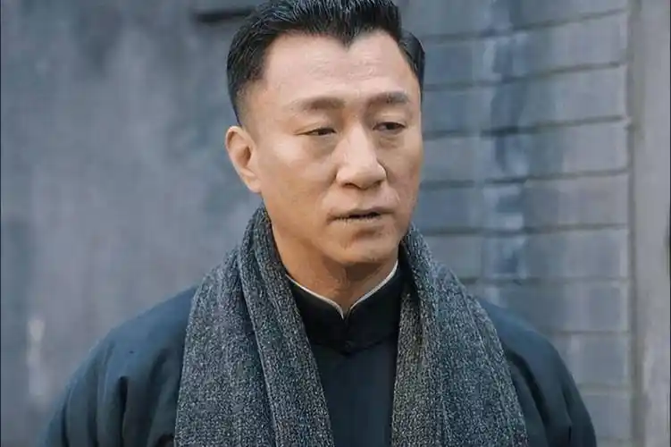 孙红雷回乡献唱,首次回应"移民"传闻,坦言仅是出国旅游