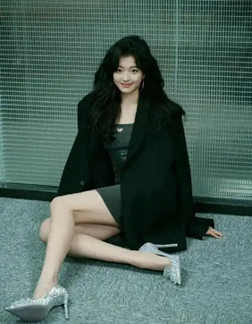 孙千的大长腿高跟腿太美了