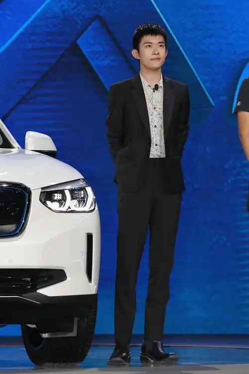 易烊千玺bmw宝马新生代代言人