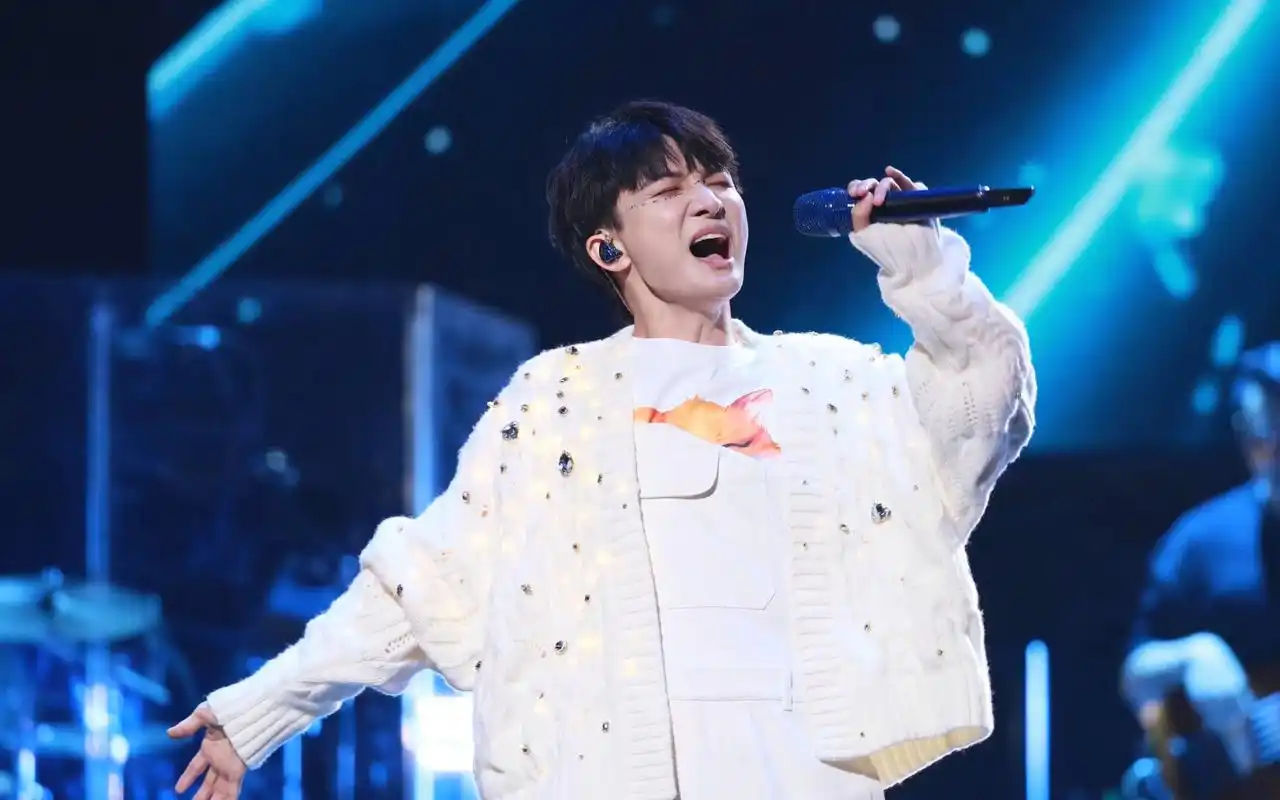 【周深】《人是_》歌颂在逆境中重生的勇气【周深2023演唱会感谢专场