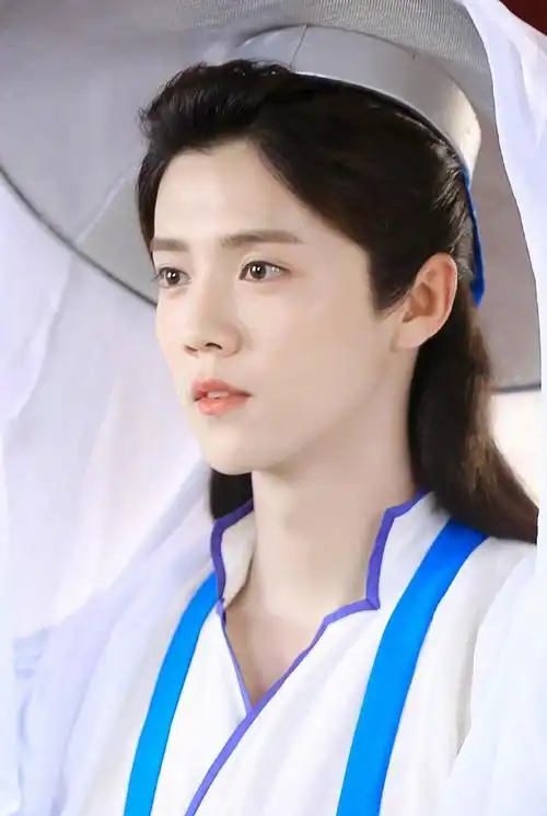 鹿晗罕见古装扮相,网友:要是鹿晗出演《天官赐福》谢怜就好了