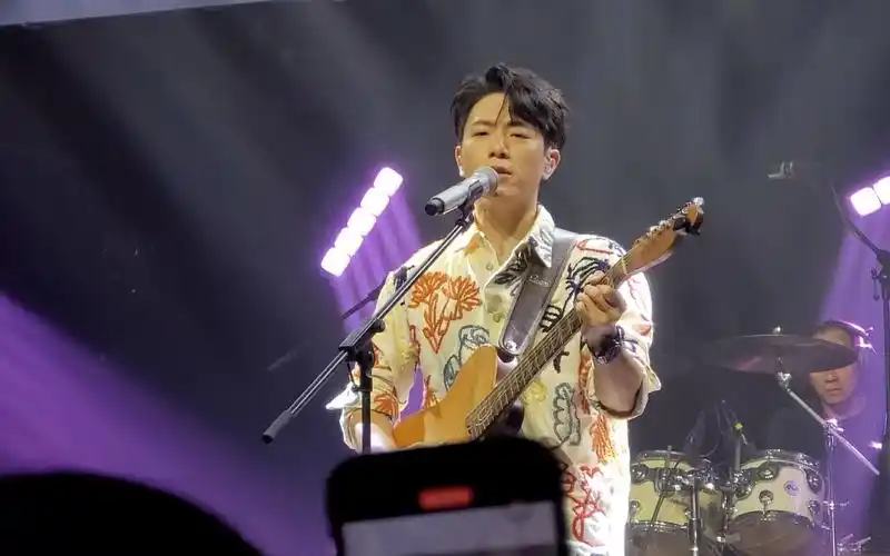 韦礼安"一直都在"上海音乐会-《似曾》