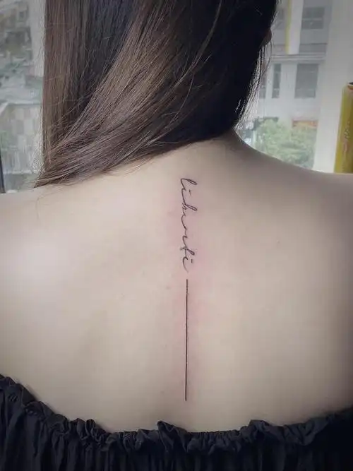 脊椎小清新_纹身图案手稿图片_胡小鱼的纹身作品集