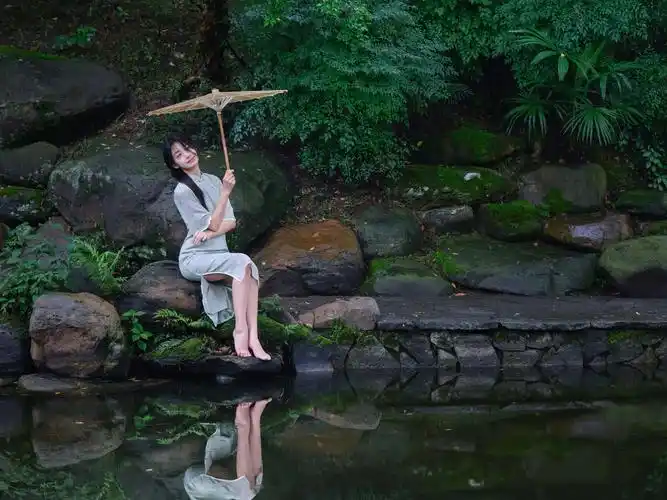 如何拍一组新中式人像,6个简单的新中式旗袍【摆姿势】教学 | 尼康z8