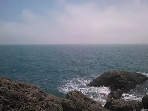 下了下狠心,爆了张照,放上大海照片