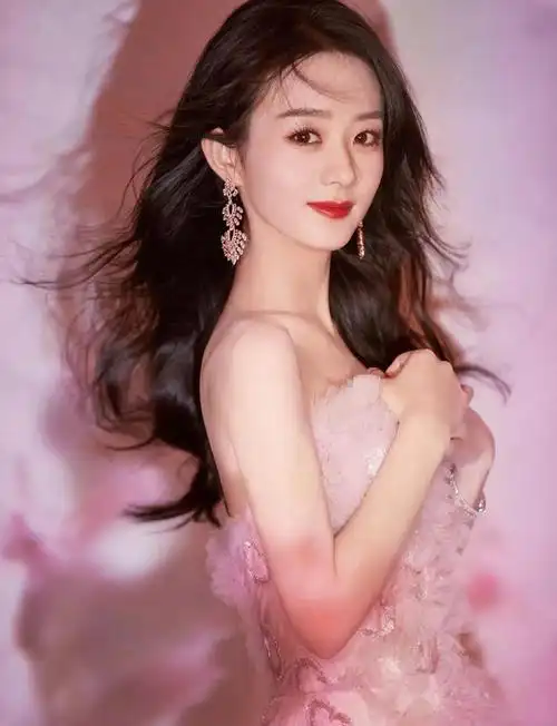 赵丽颖美照,优雅可爱!__财经头条