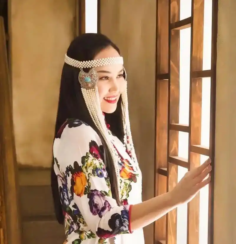 蒙古国女歌手b. dolgormaa的声 - 抖音