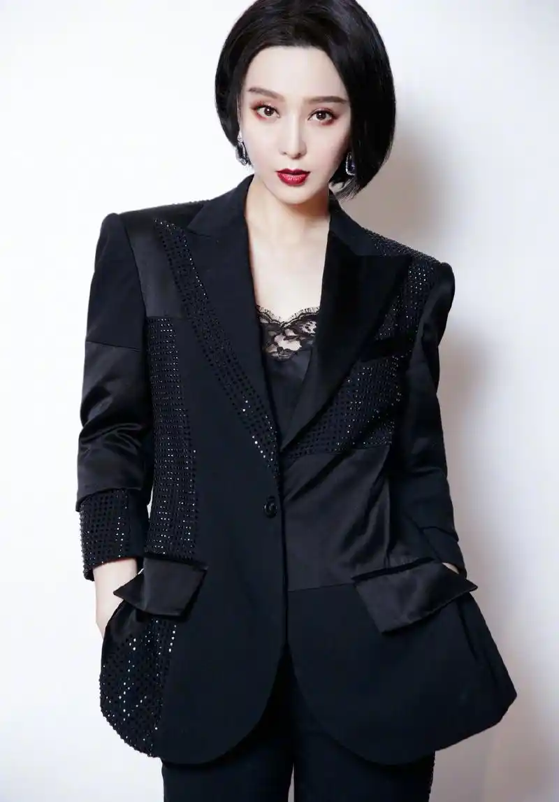 范冰冰性感干练写真图片