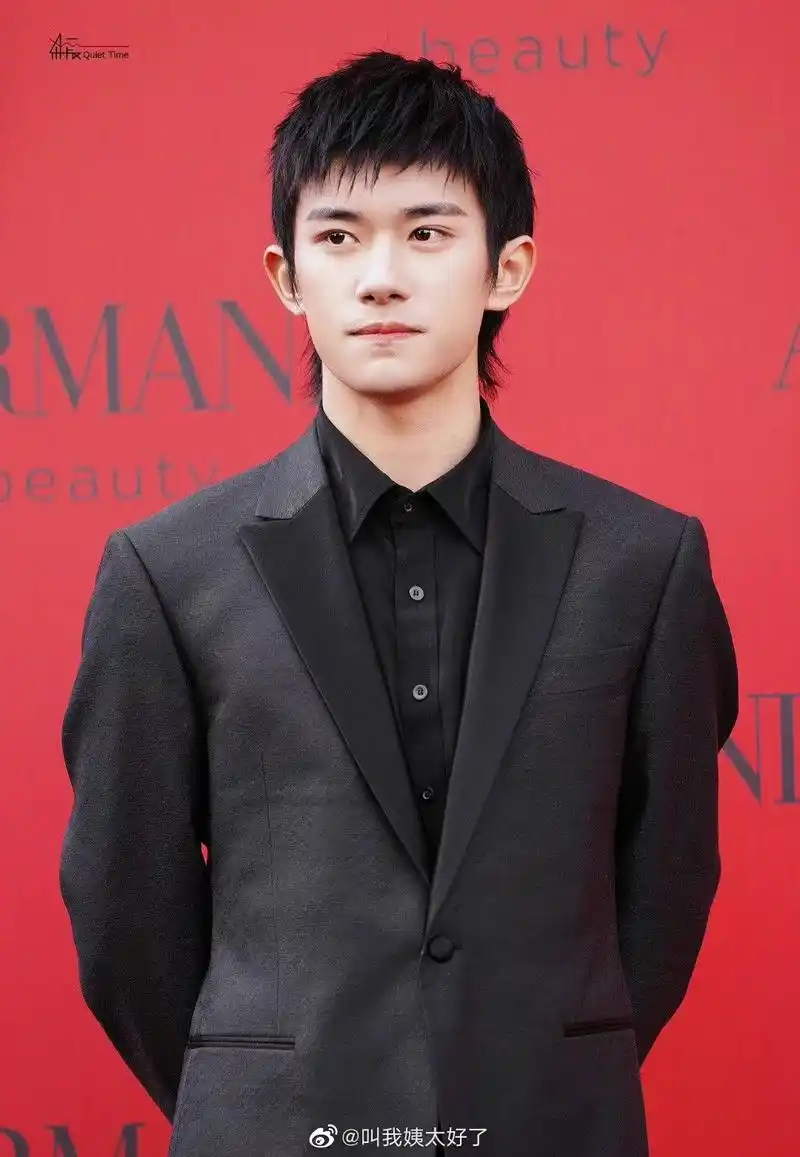 你喜欢谁的狼尾造型