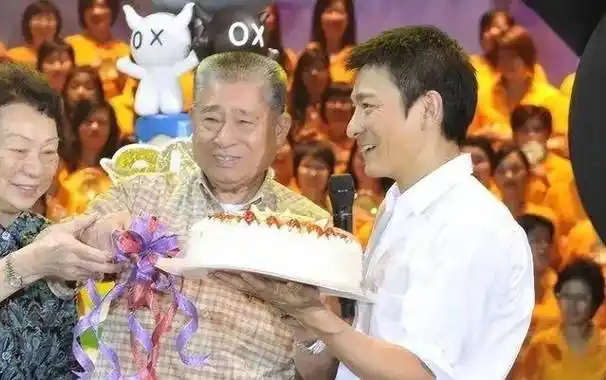 刘德华悲痛发布讣告!