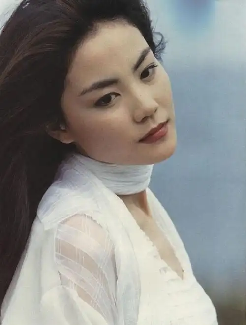 年轻时候的王菲,放到现在也是王炸!老照片合集,带你见证她的美插图3