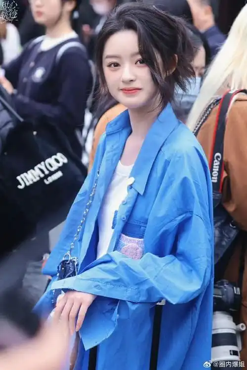 看路透目前有卢昱晓,王星越,吴宣仪,黄圣池,刘些宁,陈鹤一,黄杨钿甜