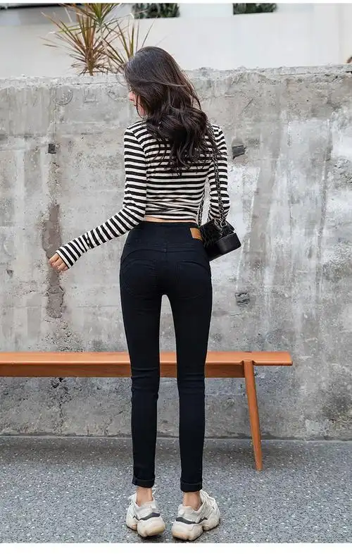 女装新款蜜桃臀牛仔裤女白色弹力紧身小脚裤2021春季大码提臀高腰牛仔