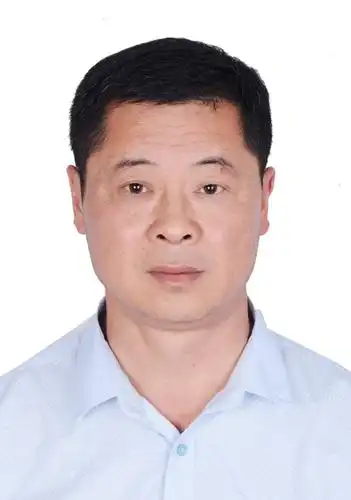 砀山县商务局党组成员副局长朱海兵